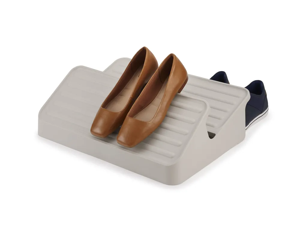 joseph-joseph-shoe-in-scarpiera-a-2-ripiani-salvaspazio-per-fino-a-6-paia-grande image 1