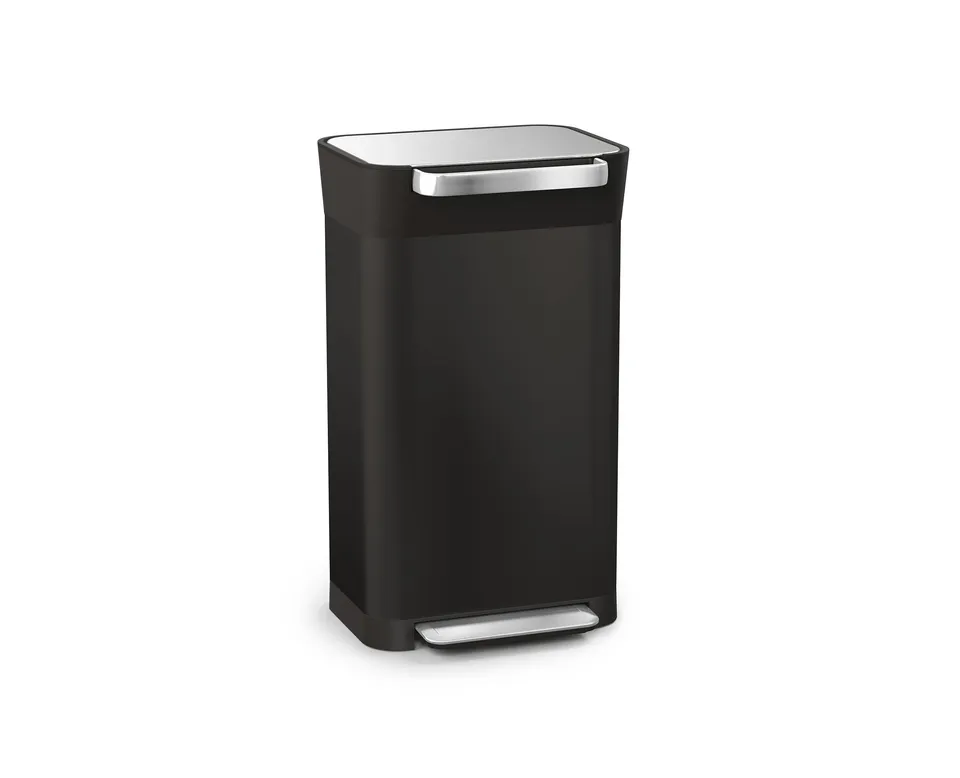 joseph-joseph-titan-pattumiera-cucina-compattante-a-pedale-con-filtro-antiodore- image 1