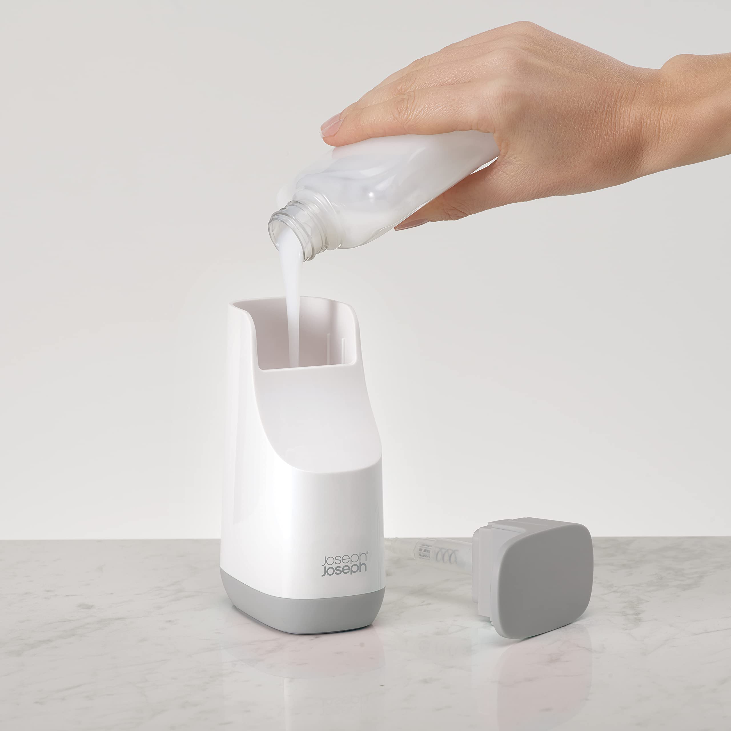 joseph-joseph-slim-dispenser-di-sapone-compatto-salvaspazio-grigio-bianco-9-1-x- image 2