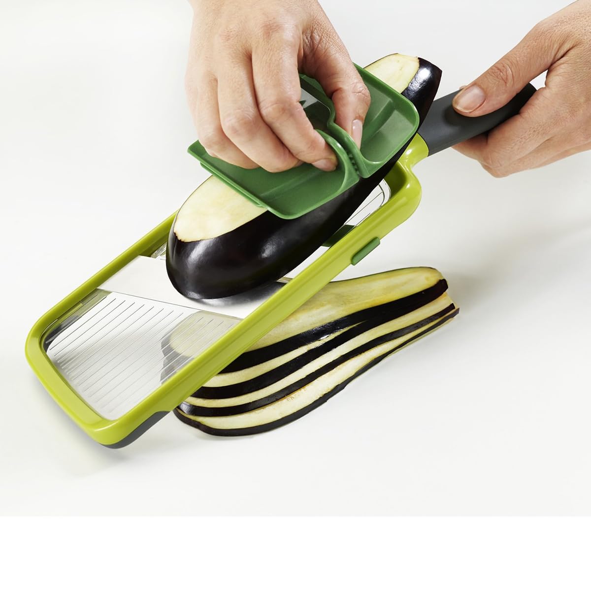 joseph-joseph-multi-grip-mandolina-manuale-regolabile-per-verdure-con-presa-di-p image 7
