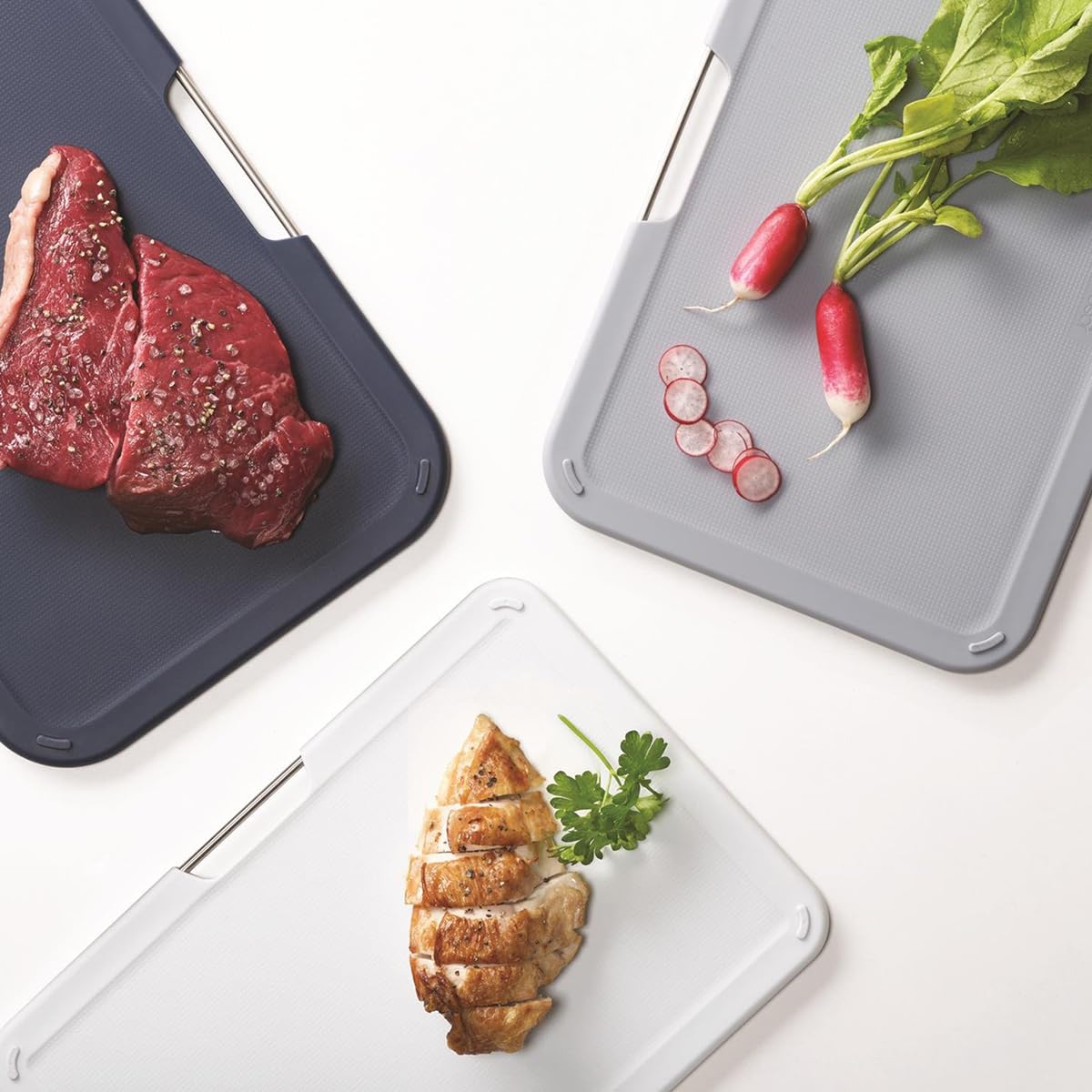 joseph-joseph-nest-set-di-3-taglieri-da-cucina-con-supporto-grigio-blu image 5
