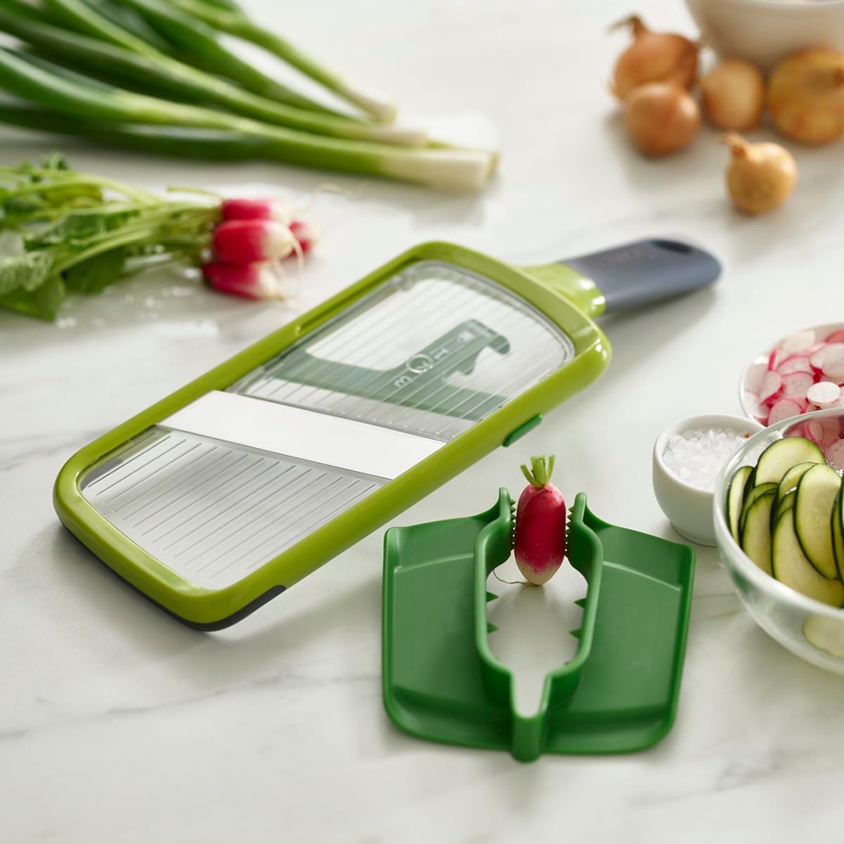 joseph-joseph-multi-grip-mandolina-manuale-regolabile-per-verdure-con-presa-di-p image 8