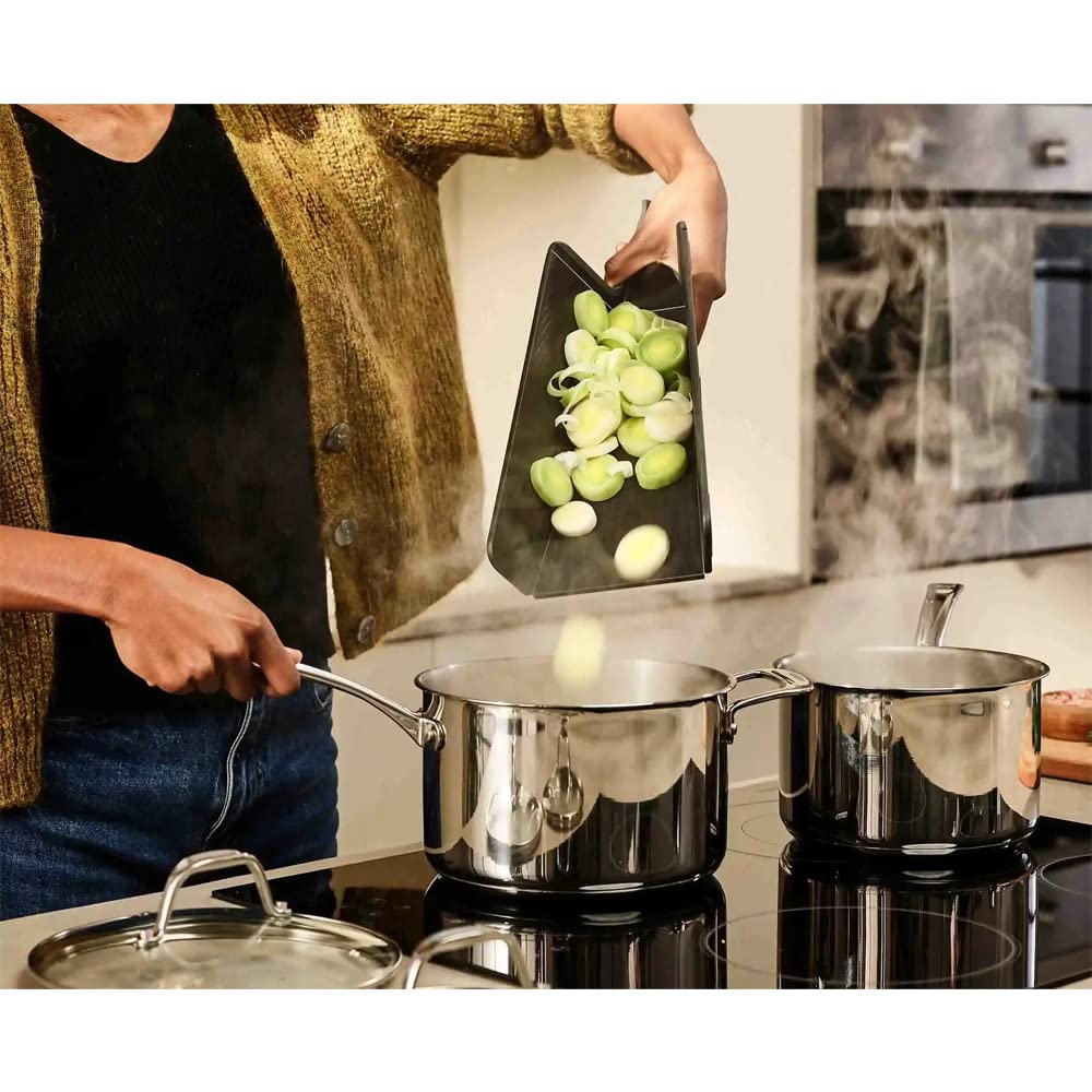 joseph-joseph-chop2pot-plus-tagliere-da-cucina-pieghevole-in-plastica-medio-nero image 7