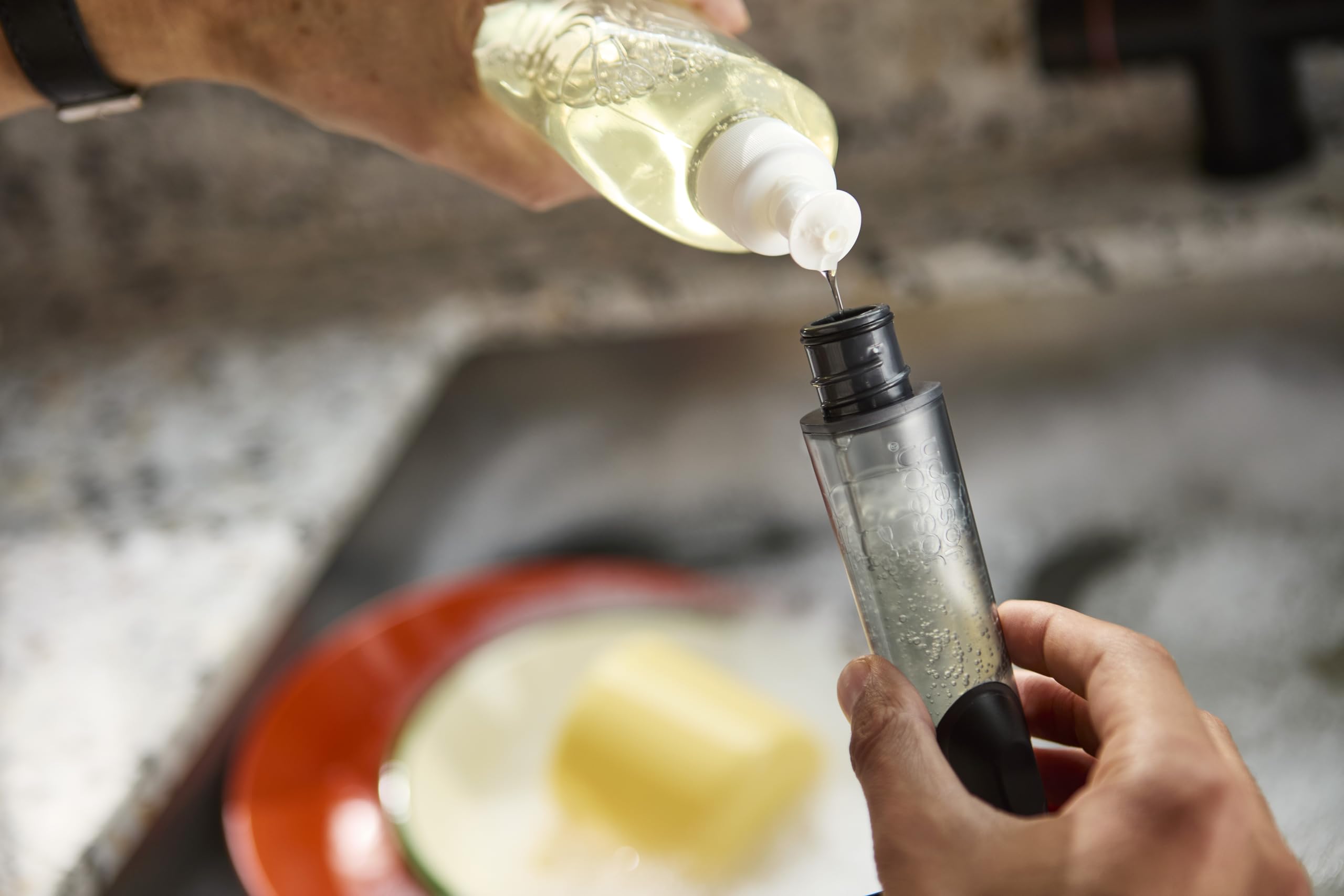 joseph-joseph-sinktech-spazzola-per-piatti-con-dispenser-di-sapone-ricaricabile- image 6
