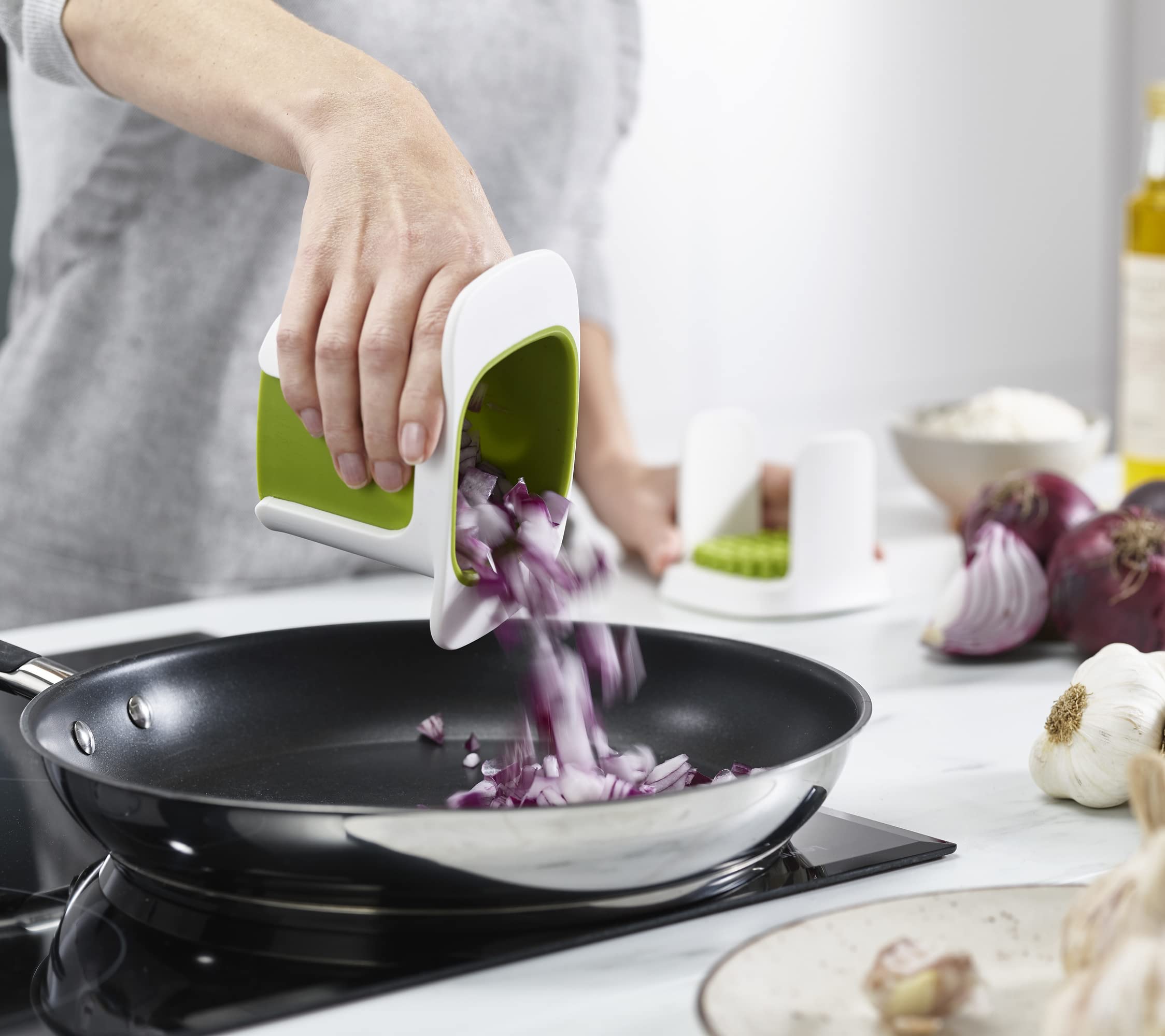 joseph-joseph-chopcup-tritatutto-per-verdure-e-frutta-dicer-con-lame-in-acciaio- image 5
