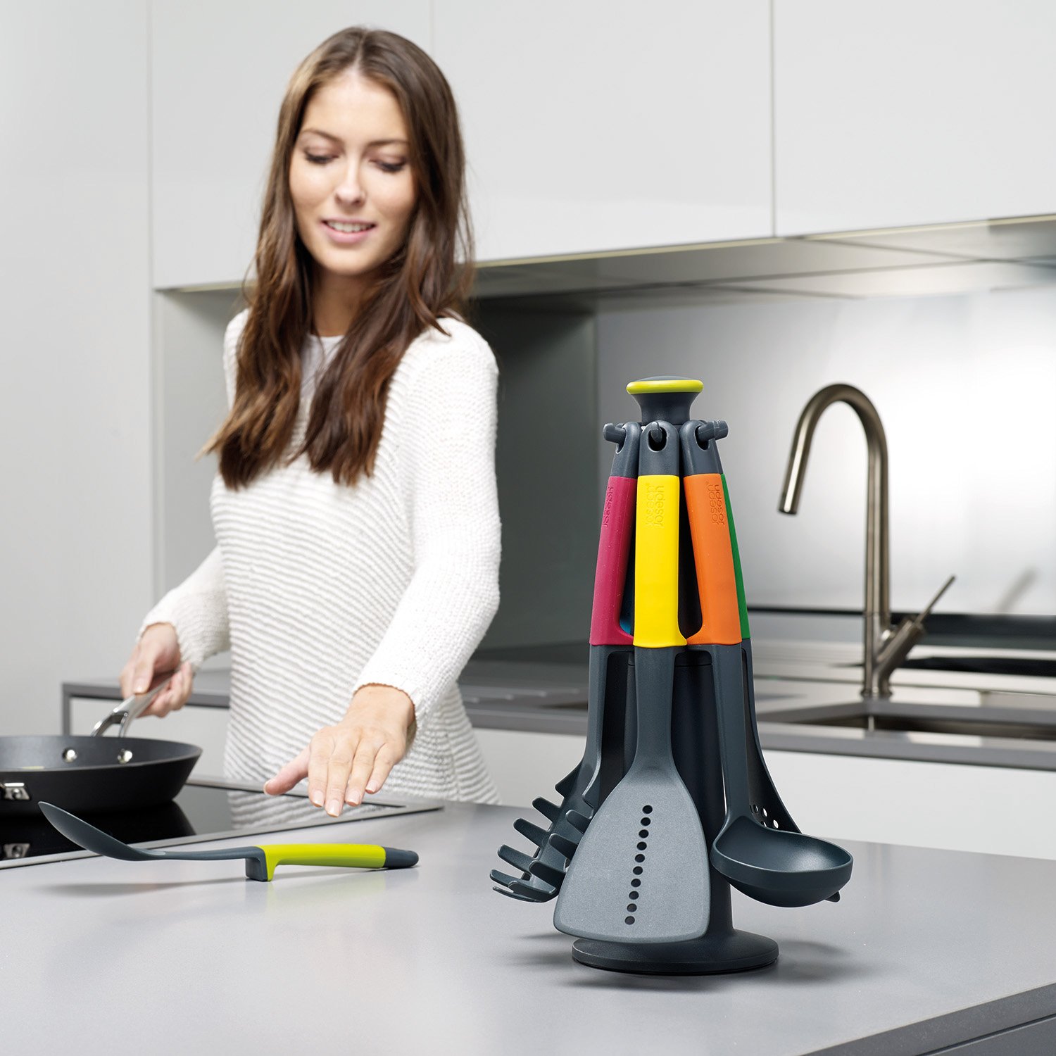 joseph-joseph-elevate-set-6-utensili-da-cucina-con-supporto-rotante-estremit-ant image 2