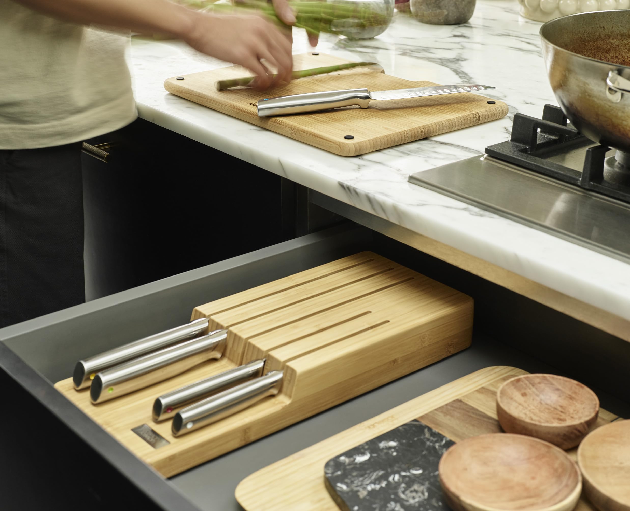 joseph-joseph-elevate-set-5-coltelli-da-cucina-in-acciaio-inox-giapponese-con-bl image 2
