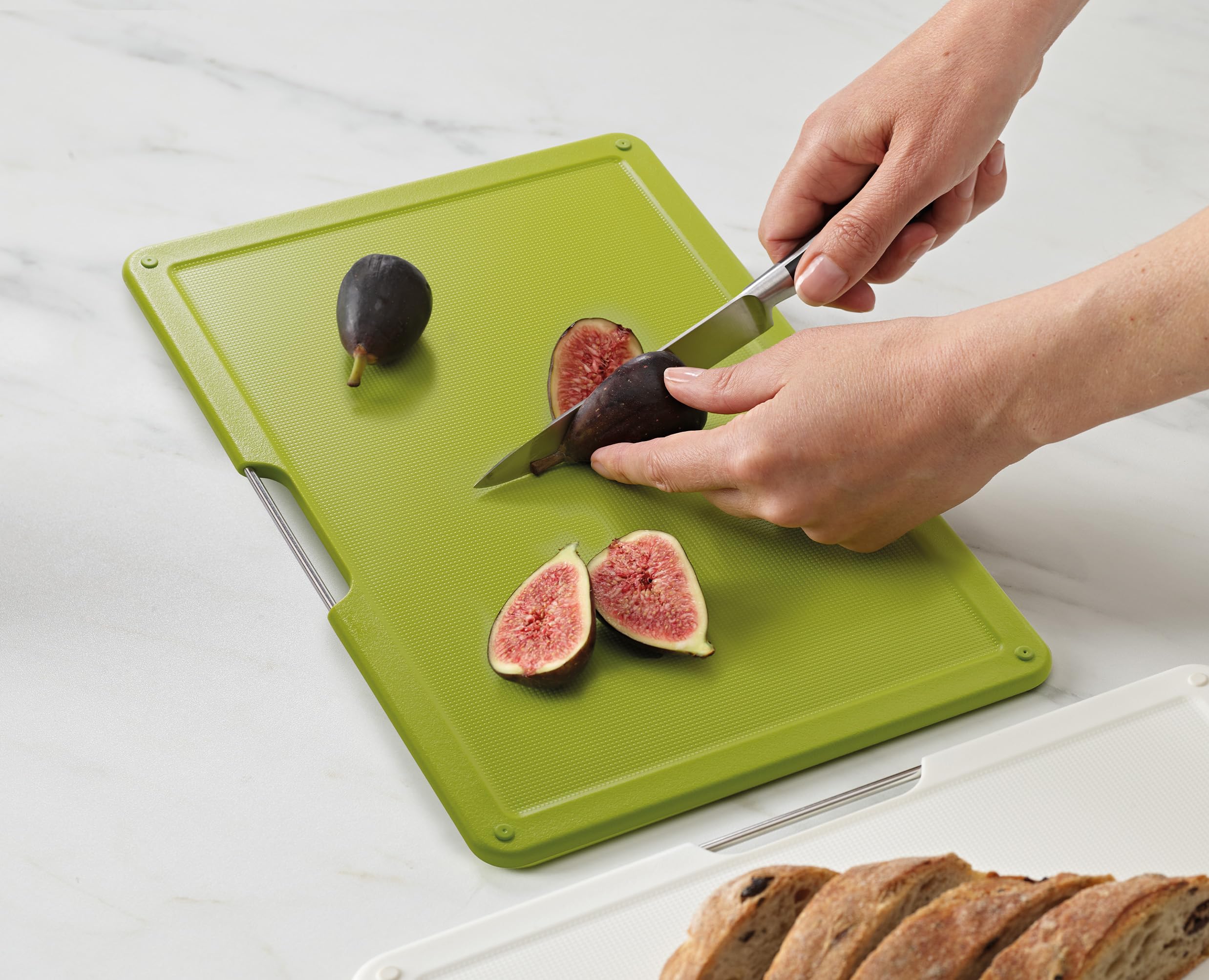 joseph-joseph-folio-slim-set-di-3-taglieri-da-cucina-con-custodia-sottomensola-b image 6
